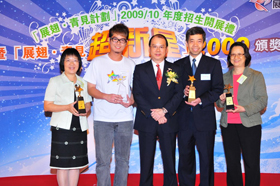 10 MITs, representatives of employers and training bodies received awards from Mr Matthew CHEUNG, SLW